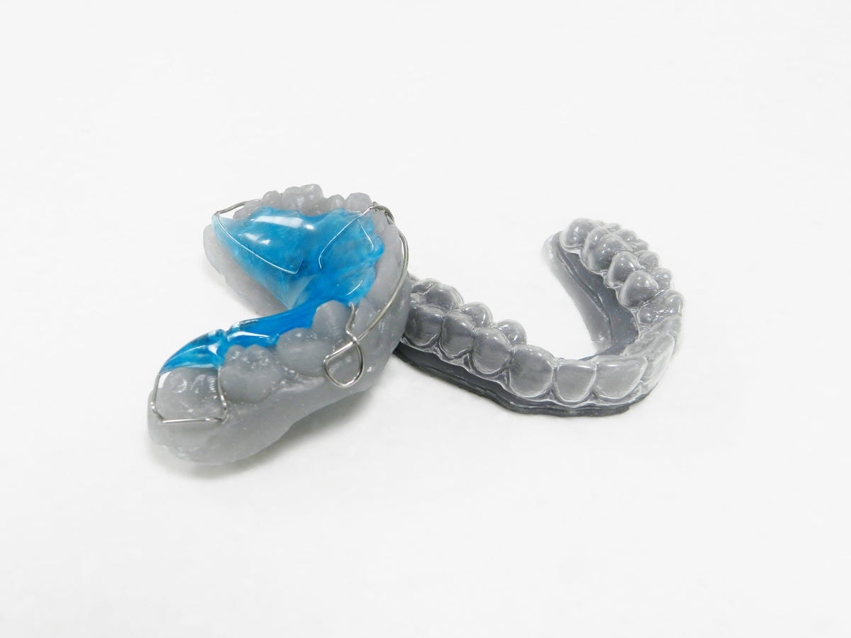 iTero ve Form 1 ile klinik içi ortodonti modeli: Holliday Orthodontics (2015)